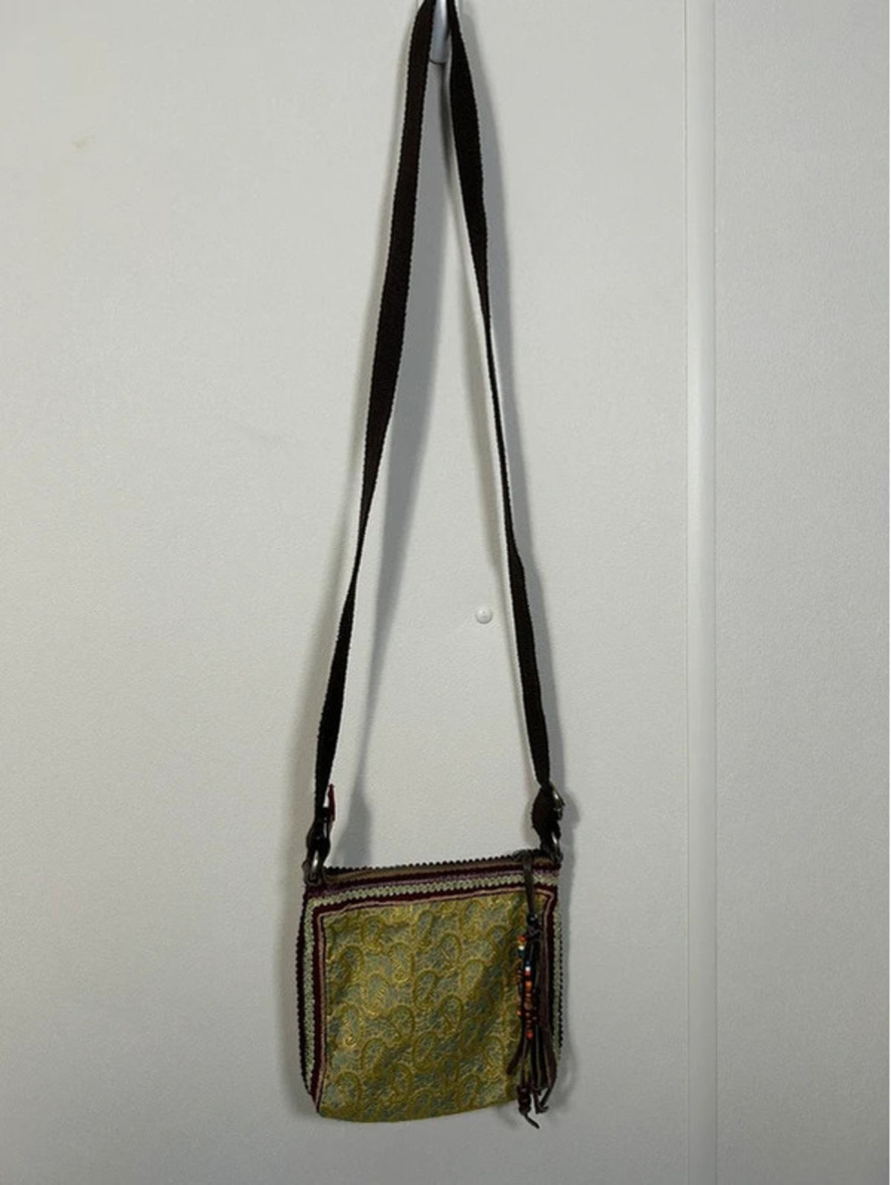 American Eagle Outfitters Boho Paisley Tapestry Crossbody Bag Beaded Tassel